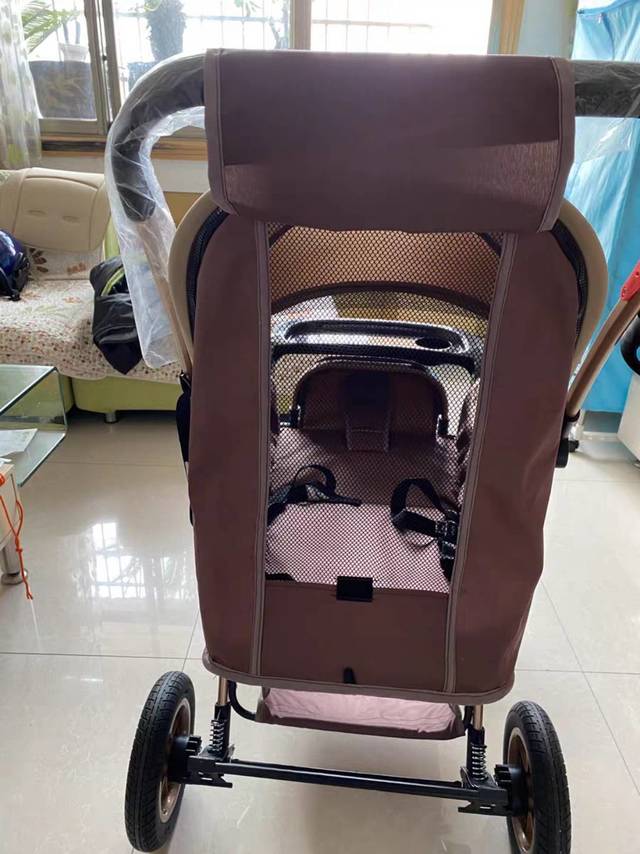 婴儿手推车，有了他出门不怕太阳晒到宝贝了