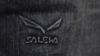 牛仔裤也在进化，更舒适的沙乐华SALEWA攀岩牛仔裤 