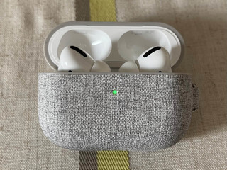 MOMAX Airpods Pro保护套