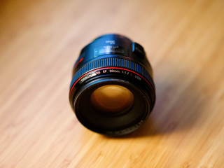 非典型 L 镜头：EF 50mm f/1