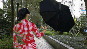 小米有品众筹上新悠启智能电动睛雨伞，网友：以前用的都是假自动伞