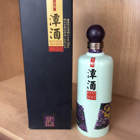 解惑年份潭酒2017——酱香纯、回味久，适合囤囤再喝。