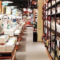 重庆西西弗书店“改名”了，为山城定制全新书店，就是这么任性