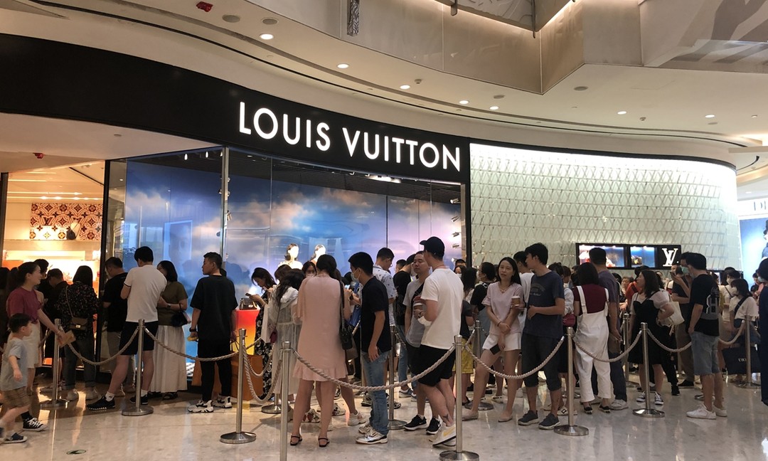 玩家情报|今日3条要闻，LVMH将在上海建立价值1.54亿美元的美妆电子商务中心等