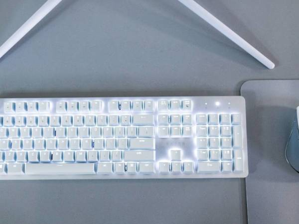 新品发售razer雷蛇protype24g蓝牙双模机械键盘雷蛇橙轴白色背光