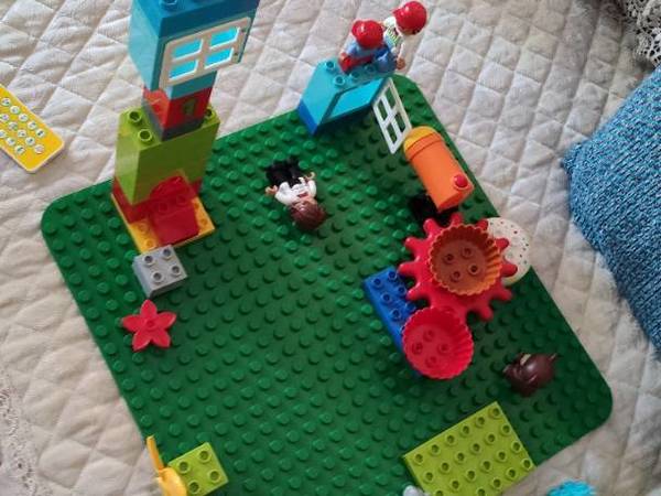 功能件很多，拼法多样