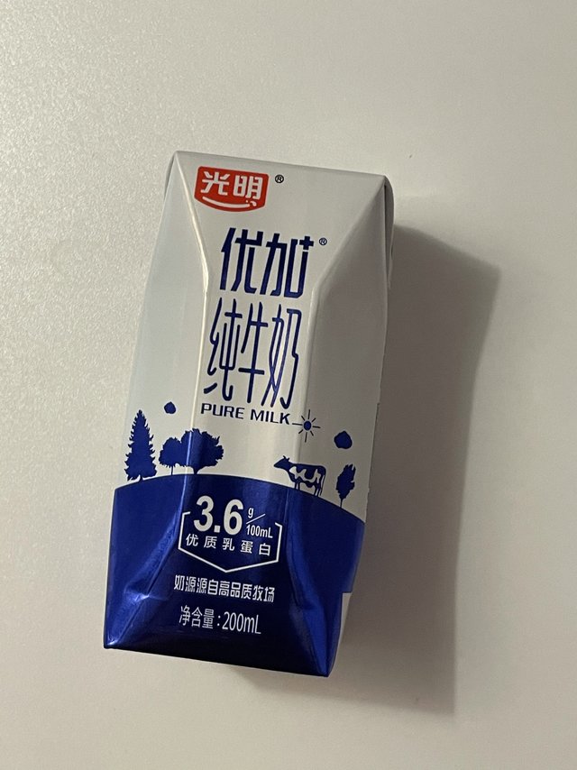香味浓郁 回味无穷的光明好牛奶