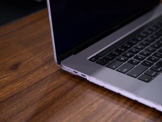 无痕防滑散热棒，MacBook防刮电脑壳