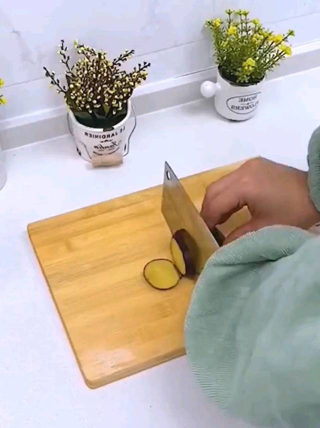 怕刀不锋利 不好切东西 有它就不用担心啦