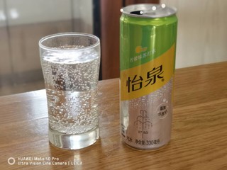 柠檬苏打水