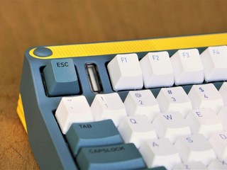 又是一款颜值爆表的键盘，你会入手吗？
