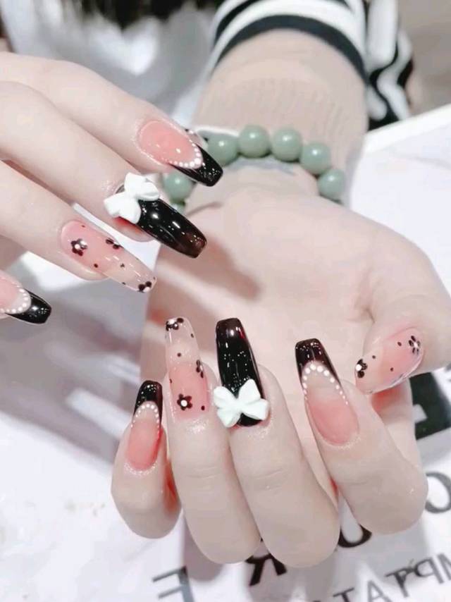 夏天了 就要涂这样色彩斑斓的颜色 好好看