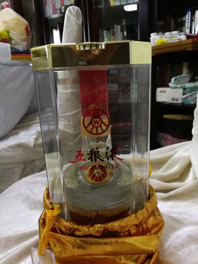 酒很好，包装无破损。为商家为快递点赞！