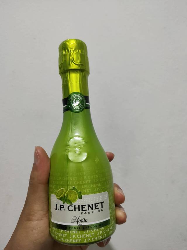 酸酸泡泡，这个酒有点漂亮哦～