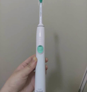 只选对的，不选贵的，飞利浦电动牙刷。