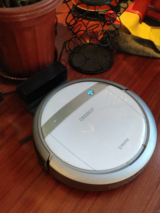 科沃斯dg710扫地机器人怎么样 很多人觉得机器人鸡肋,其实是对它期待