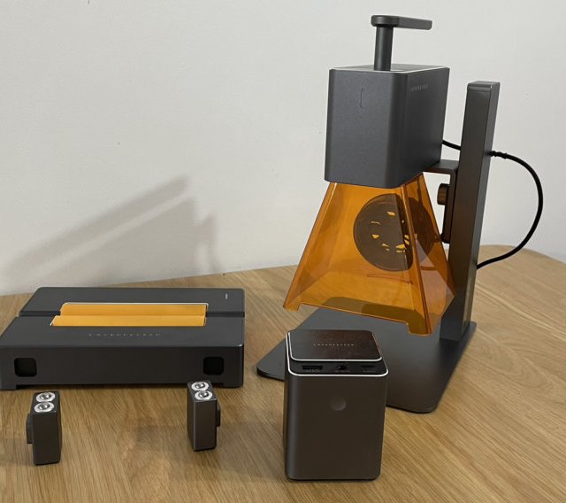 啄木鸟激光雕刻机L2来啦，这颜值，这速度，你值得拥有🥳