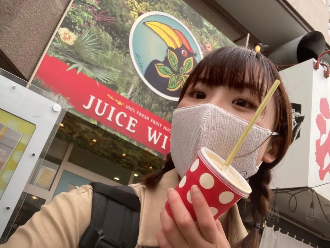 纸吸管引“世界级天怒人怨”，日本学生发明“草吸管”获百万点赞！吸水不软、还能做宠物口粮！网友：给我来一包！