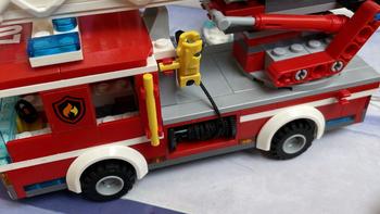 芝麻开蒙 篇八：这些年买过的乐高类积木之“云梯消防车”