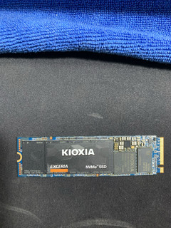 铠侠500G ssd