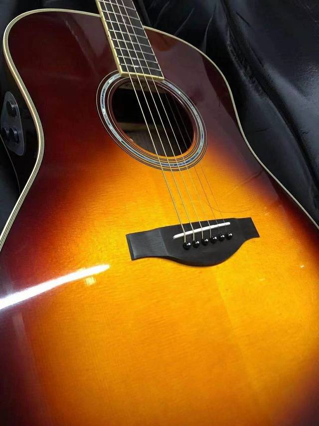 雅马哈LLTA全单加振吉他