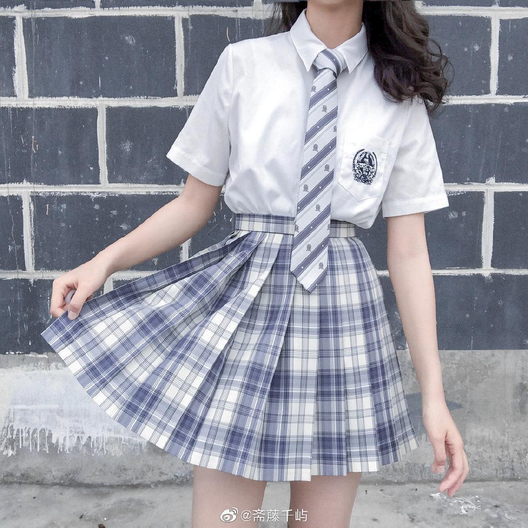 汉服入选高考模拟题、JK格裙卖出天价,你对“三坑”少女的力量一无所知