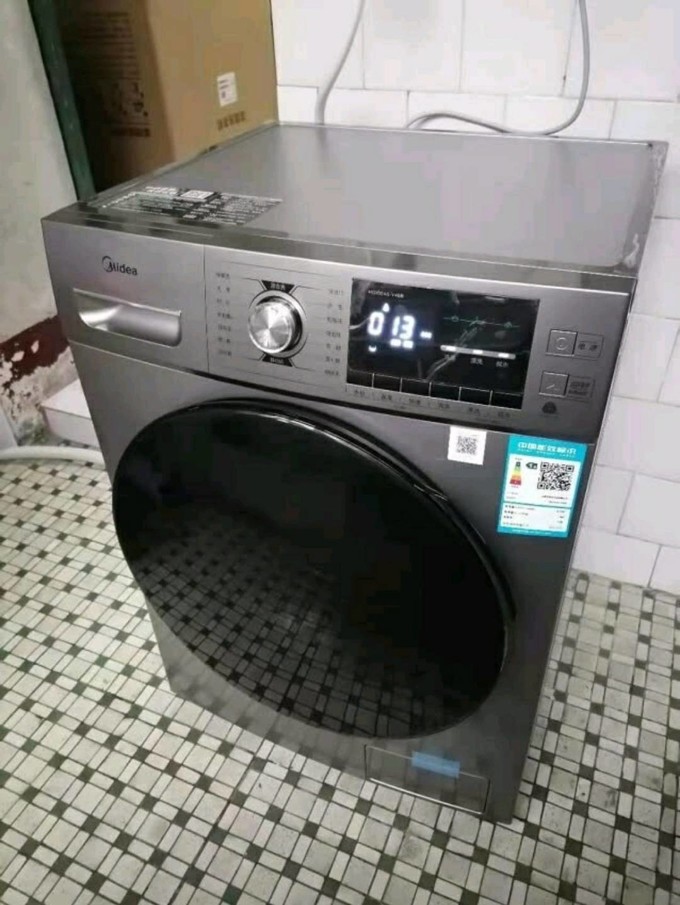 美的滚筒洗衣机