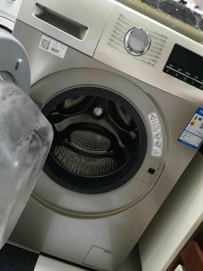 海尔滚筒洗衣机