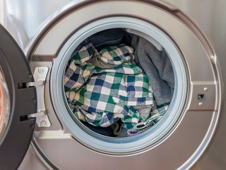 洗烘一体，拿出来就能直接穿的洗衣机