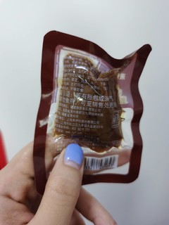 来伊份牛肉豆脯，牛肉味豆制品以假乱真