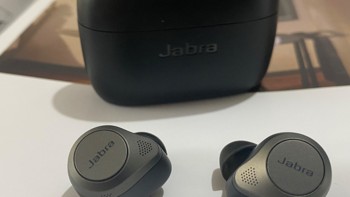 Jabra Elite 75t真无线蓝牙耳机开箱体验：戴在耳朵上轻如纸翼