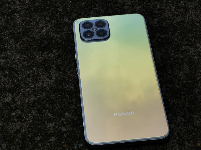 荣耀play5冰岛幻境配色绝了