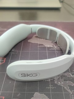 SKG颈椎按摩仪