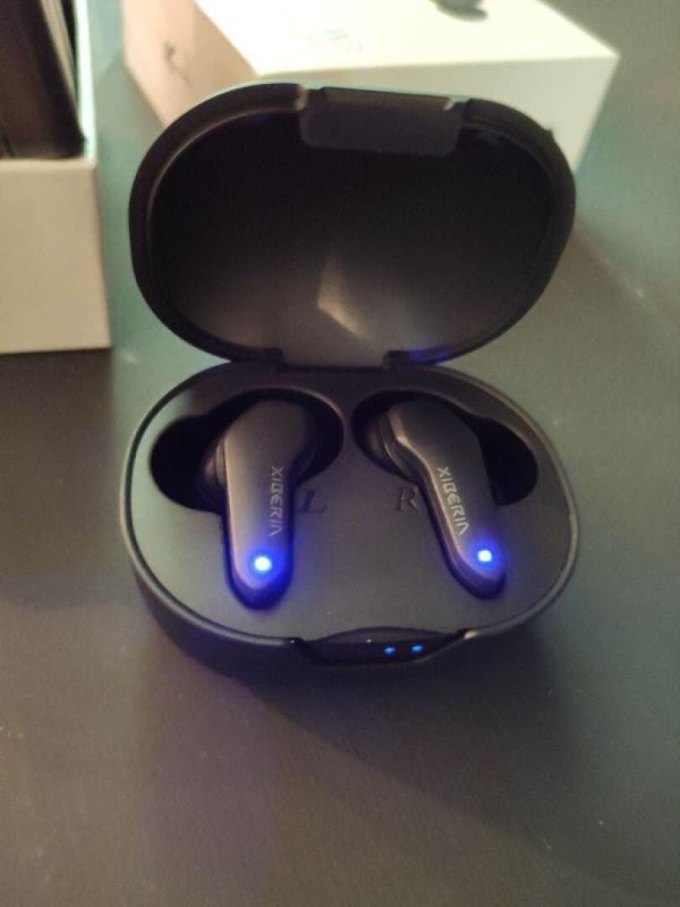 西伯利亚蓝牙耳机