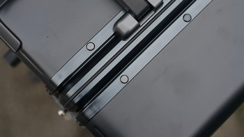地平线8号power系列登机箱：颜值在线的高强度铝框箱