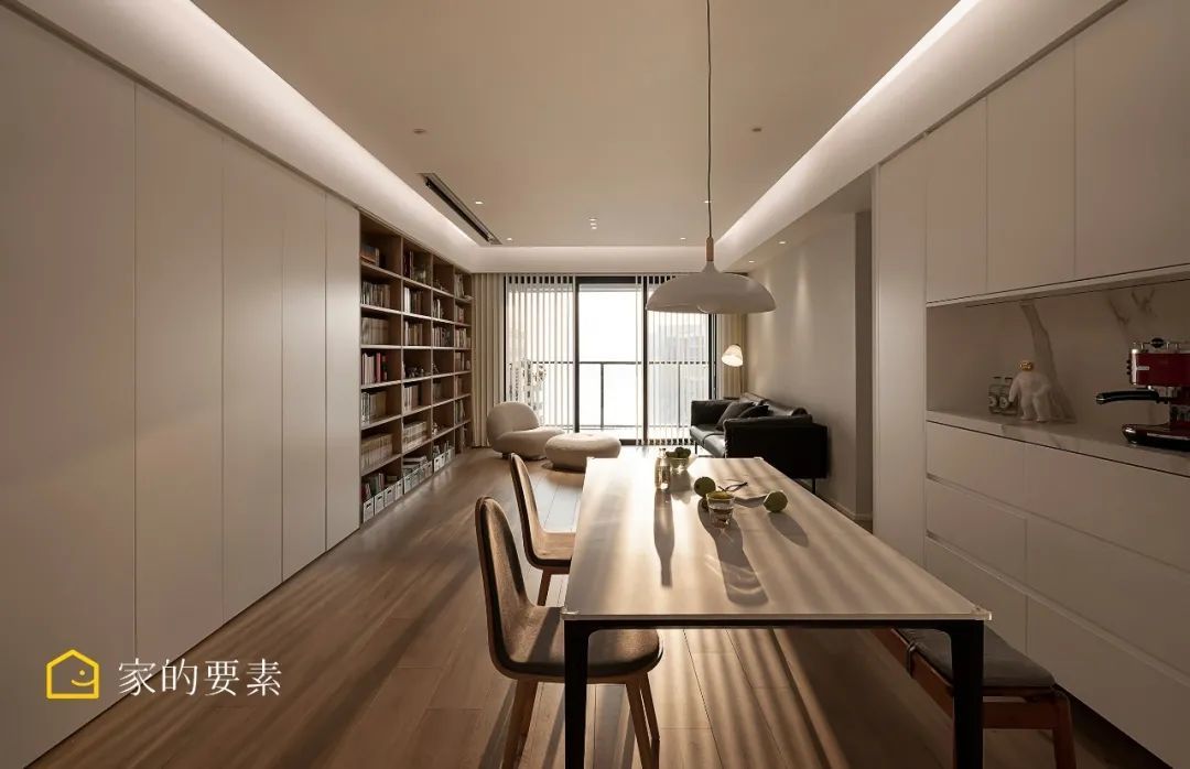 深圳屋主买下136㎡公寓，LDK、整排书墙、观景落地窗...把“图书馆”搬回家！