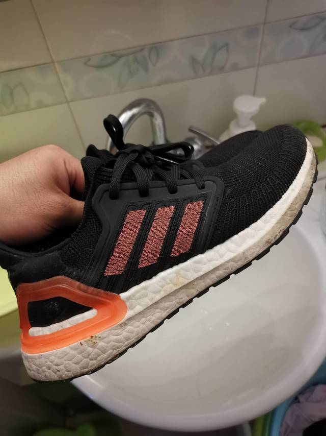 阿迪达斯 黑科技 ultra boost