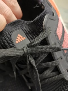 阿迪达斯 黑科技 ultra boost