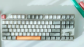 十八聊电脑 篇二十一：买它完全因为颜值，ikbc W200工业灰茶轴机械键盘体验