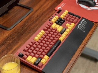 tt g521 钢铁侠版机械键盘