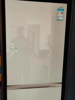 超多柜门设计的冰箱