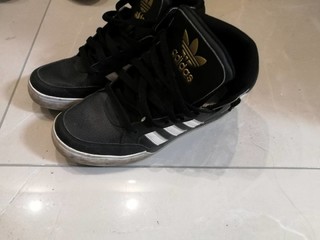 Adidas板鞋