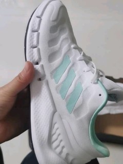 adidas阿迪达斯女鞋