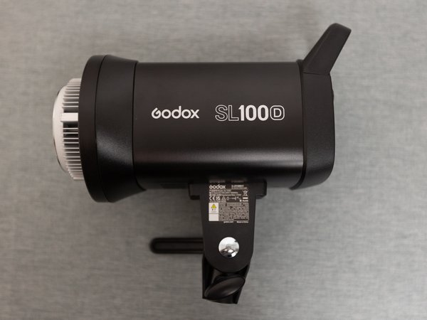 全网首晒-神牛SL100D LED补光灯