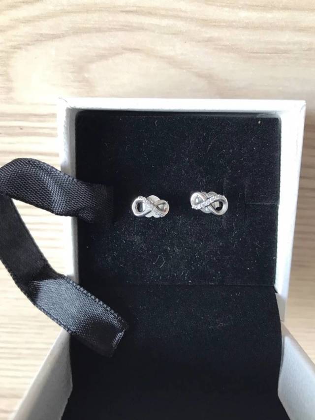 潘多拉永恒符号耳钉