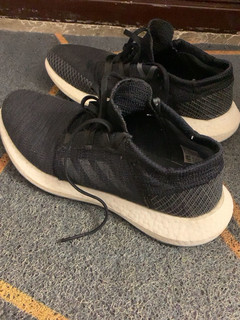 pure boost43码，踩屎感超强