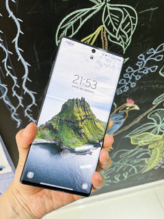 老公爱不释手的三星note10+到底哪好