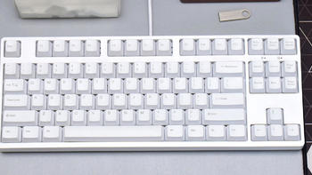 主打200元价位樱桃机械键盘，GANSS GS87C晒物分享
