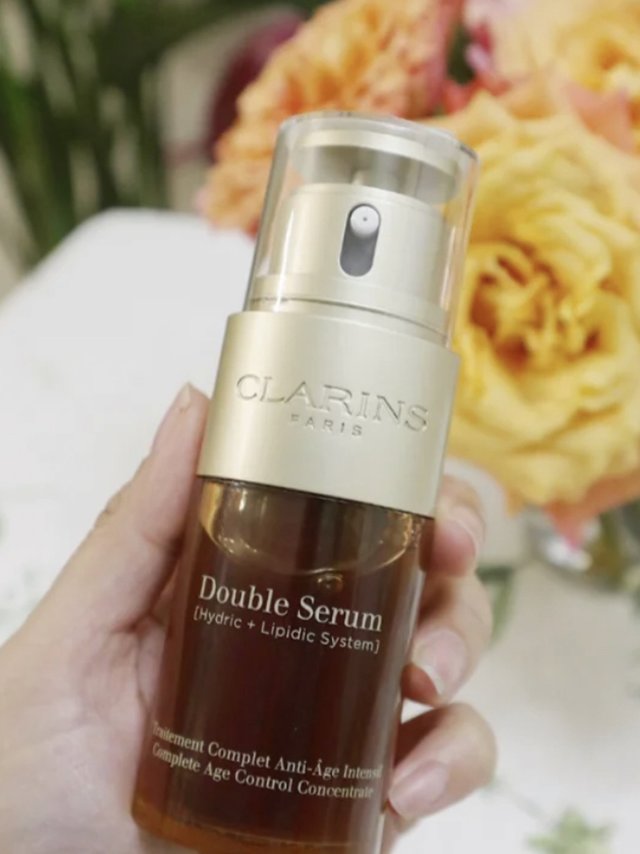 娇韵诗双萃精华！让肌肤焕发活力的秘密武器