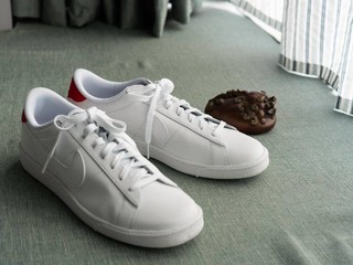 耐克 CLASSIC：两百不到的小白鞋